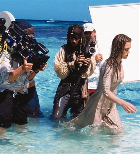 Behind the scenes of Pirates and the Caribbean The Curse of the Black Pearl | Pirates of the ...