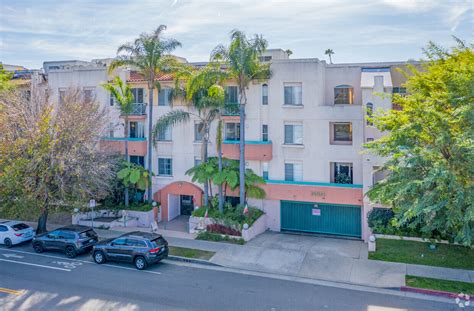 Courtyard At Sherman Oaks - 14014 Moorpark St Sherman Oaks, CA - Apartments for Rent in Sherman ...