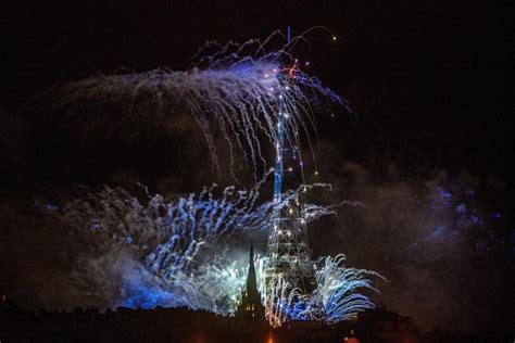 Photos: Bastille Day fireworks light up Eiffel Tower, Paris sky - art and culture - photos ...