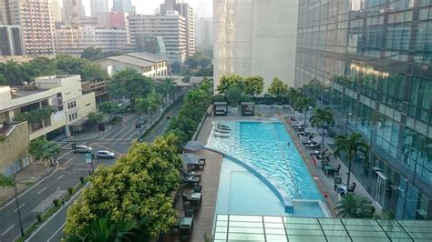 REVIEW - Fairmont Manila (Gold Room) - The Luxury Traveller