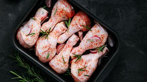 What To Consider Before Cooking Food On A Broiler Pan