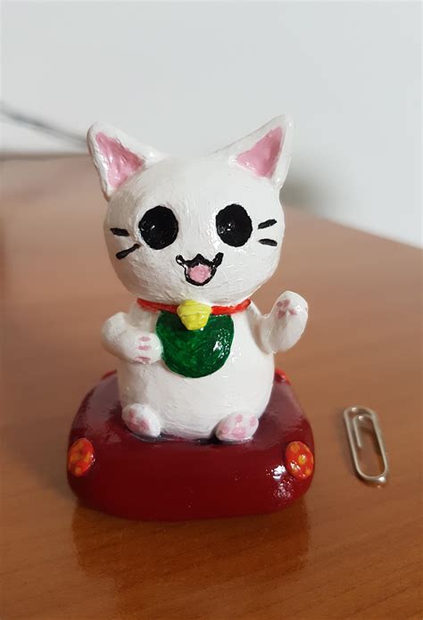 lucky charm cat / kawaii ;3 (polymer clay / acryl color / gloss varnish) : r/Kawaii