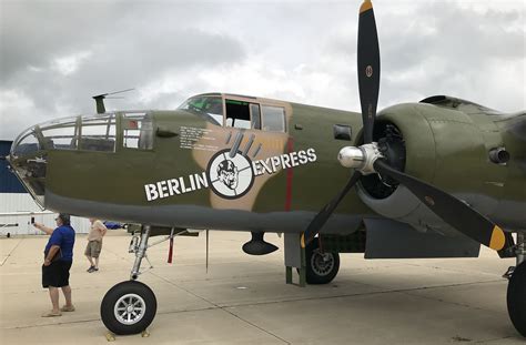 Flights on World War II bomber offer a taste of history - Chronicle Media