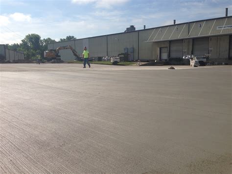 NTA GRAPHICS PARKING LOT CONCRETE PAVING - Dunn Building Company