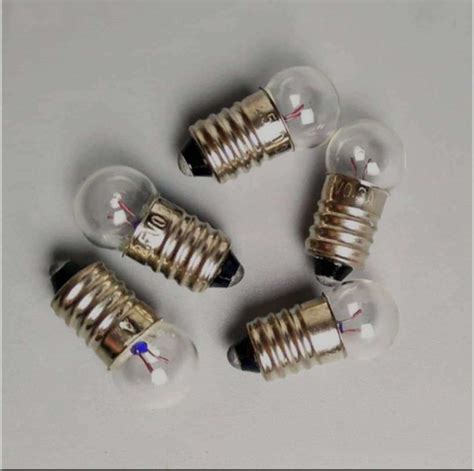 E10 bulb / flashlight bulb for project battery 1.5v used, Per Pc , Affordable price , Available ...