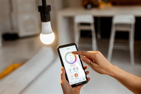 What Is A Smart Light Bulb? - LampHQ