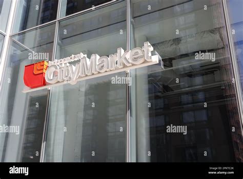 Grocery store sign Stock Photo - Alamy