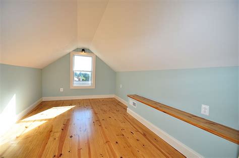 The Advantages of a Finished Attic in Your Custom Home