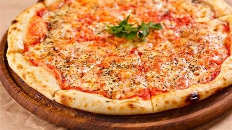 How To Make Margherita Pizza | Italian Pizza Recipe - YouTube