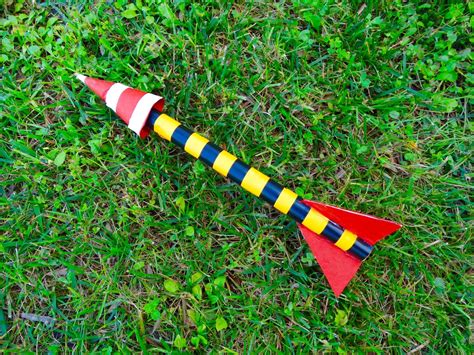 How To Make a Paper Rocket That Fly - Easy Rocket Launcher you can do ...