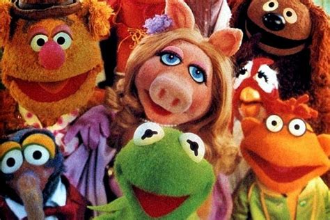 The Muppet Show theme song, famous guest stars, and how the hit TV show started (1976-1981 ...