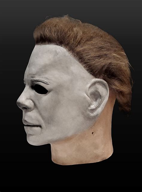 Michael Myers Halloween II latex mask - maskworld.com