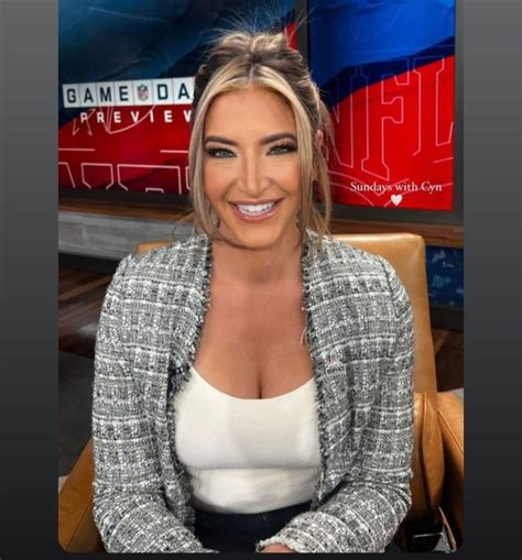 Cynthia Frelund NFL Network (11/12/2023) : r/hot_reporters