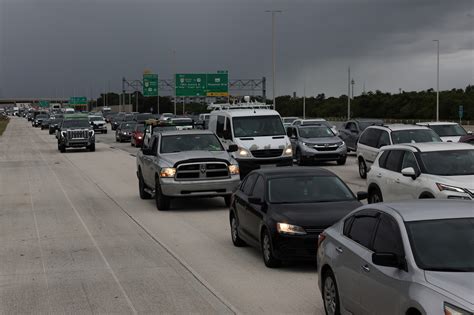 Tampa Mayor Warns Residents in Evacuation Zones 'You're Gonna Die' - Newsweek