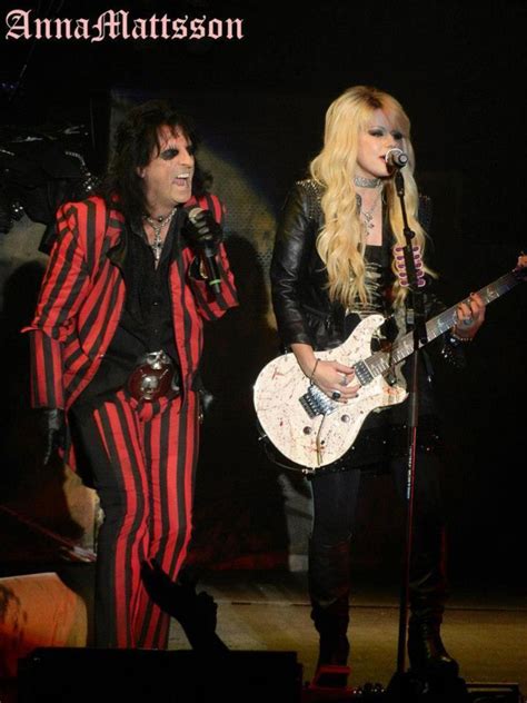 Orianthi and Alice Cooper rockin the stage. | Alice cooper, Alice ...