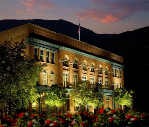 Luxury Hotels: Awesome Aspen