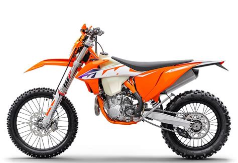 Motorrad Vergleich KTM 500 EXC-F 2023 vs. KTM 450 EXC-F SIX DAYS 2023