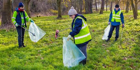 Litter Picking - Love Your Chelmsford