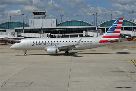 American Airlines Fleet Embraer E175 Details and Pictures