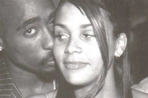 Tupac with her then lover Kidada Jones | Ecelebritymirror