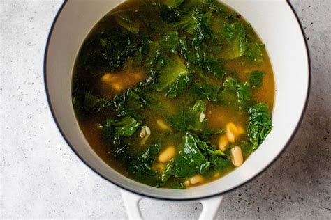 Easy Escarole and White Beans Soup « Clean & Delicious