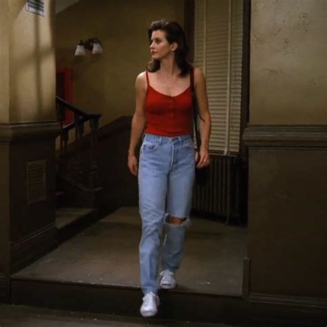 10 Times Friends’ Courteney Cox Aka Monica Stole the Thunder With Her ...