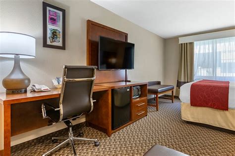 COMFORT SUITES AIRPORT PHOENIX $116 ($̶1̶3̶4̶) - Updated 2024 Prices & Hotel Reviews - Tempe, AZ