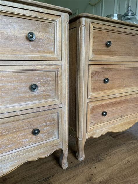 Easy and Stunning Antique Weathered Wood Look for Furniture | Wood ...