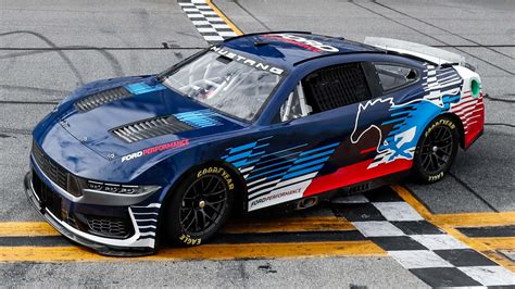 The Ford Mustang Dark Horse Looks Great As A Next Gen NASCAR