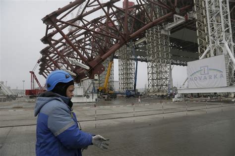 Construction of a new sarcophagus over Chernobyl NPP · Ukraine travel blog