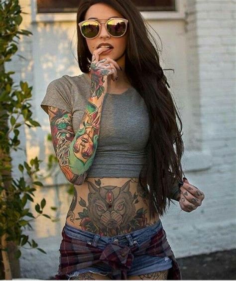 Tatouage sur tout le corps | Meninas tatuadas, Meninas com tatuagem ...