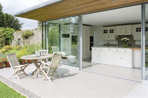 Indoor-Outdoor Kitchen | Tom Howley