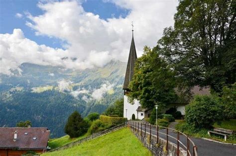 Top 15+ Picturesque Mountain Towns in Europe - 2025