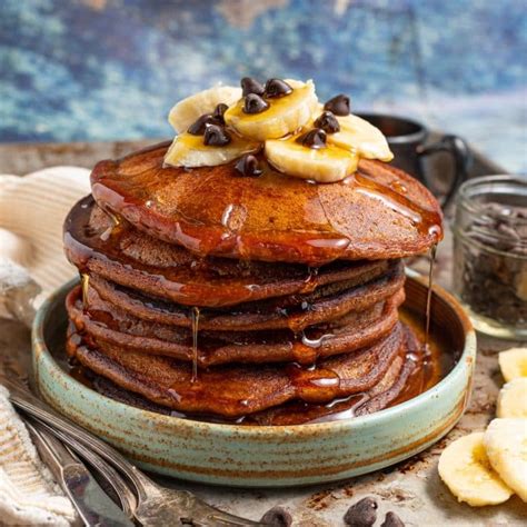 Chocolate Banana Pancakes - A Virtual Vegan