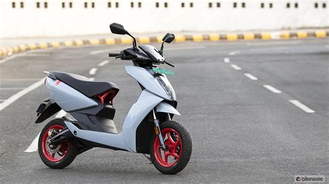 Ather 450X electric scooter on-road prices in the top 10 cities of India - BikeWale