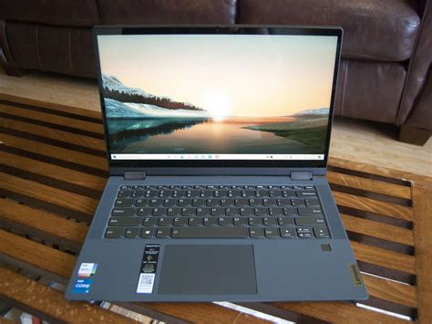 Lenovo IdeaPad Flex 5i 14 review: Refresh keeps same great features ...