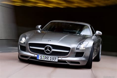 Mercedes SLS AMG