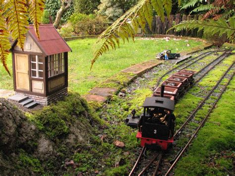 Track and ballast realism and compromise - Garden Railway Club