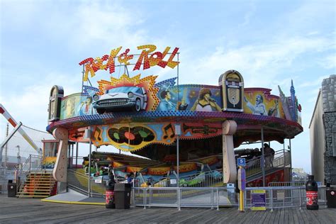 Rock & Roll (Morey's Piers) - Coasterpedia - The Roller Coaster and Flat Ride Wiki