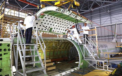 737-800BCF – Boeing Boosting Production Capacity - Mentour Pilot