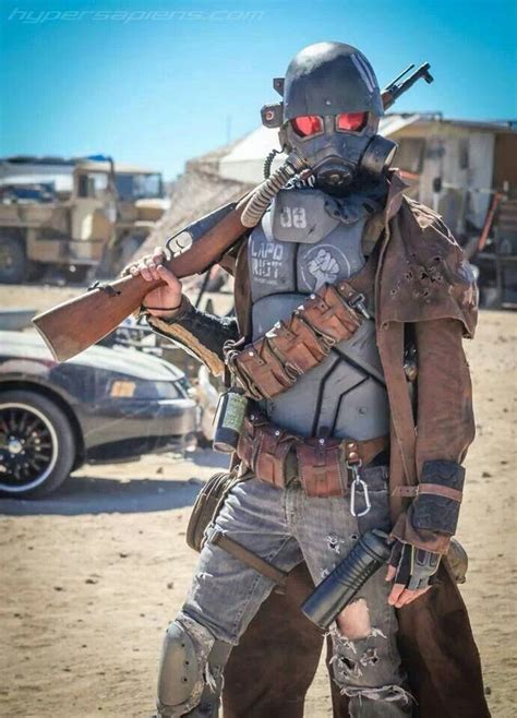 Epic NCR Ranger Cosplay! (x-post from /r/pics) : r/Fallout