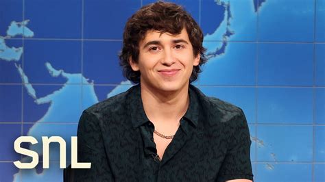 Weekend Update: Marcello Hernández on Depression in Men - SNL - YouTube