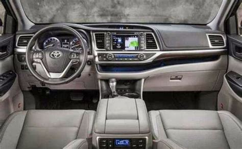 2017 Toyota Highlander Interior