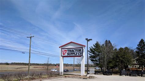 Tractor Supply Co. (North Windham, Connecticut) | JJBers | Flickr