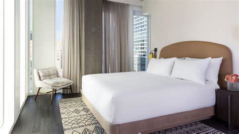 Downtown Austin Hotel Rooms & Suites | Hyatt Centric Austin