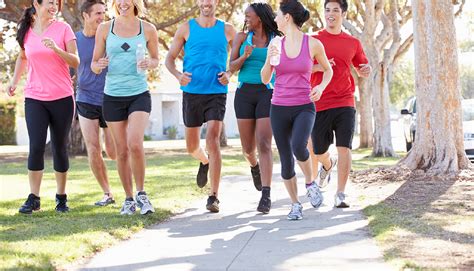 7 Benefits of Joining a Local Running Club