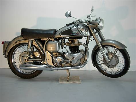 Norton Dominator Gallery | Classic Motorbikes