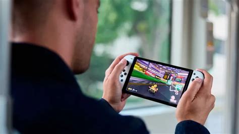 Can you play Nintendo Switch games on Nintendo Switch OLED?