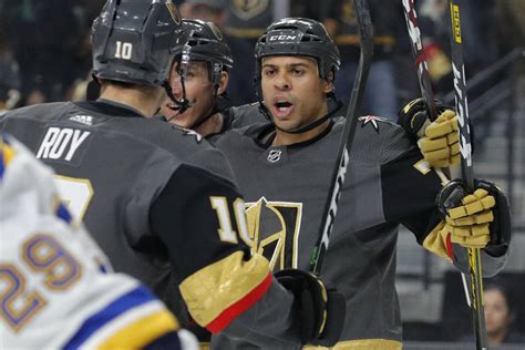 Golden Knights’ Ryan Reaves taken down at youth hockey clinic — VIDEO ...