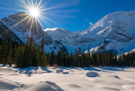 16 can't miss winter hikes in Kananaskis - Wapiti Travel